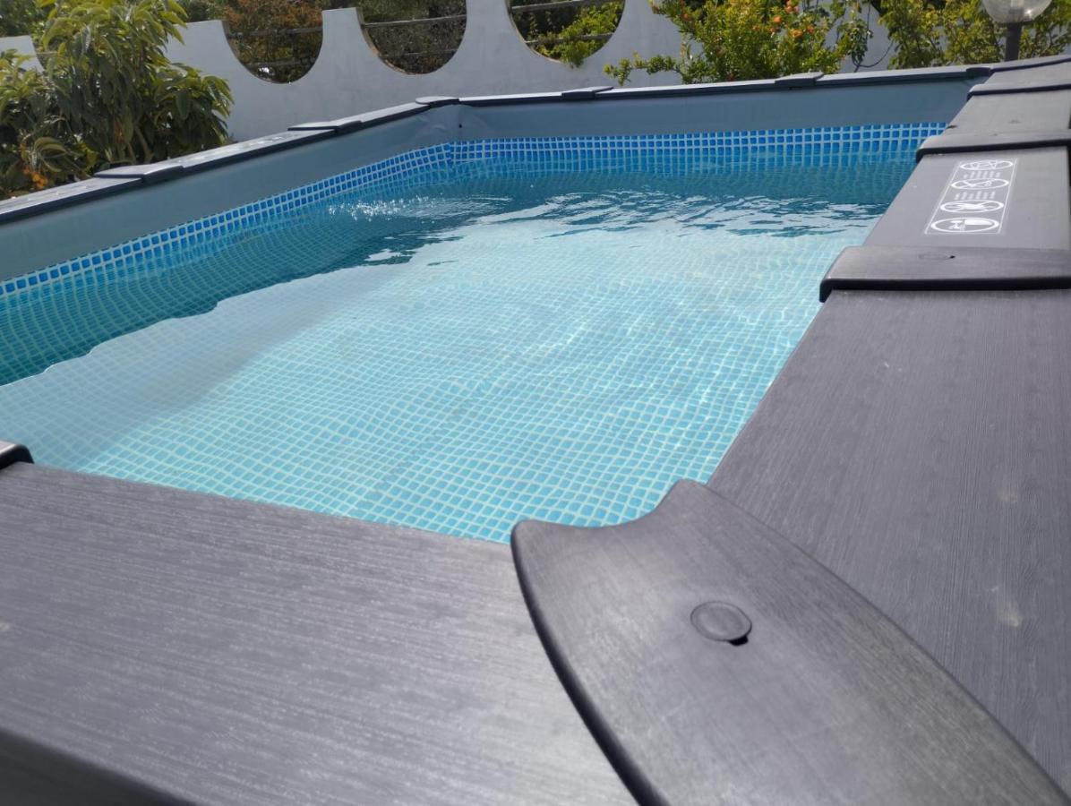 Surf House *